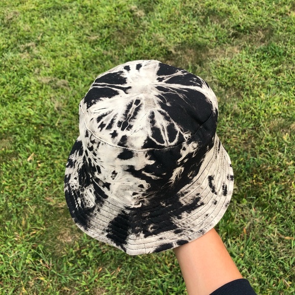 Black Bleached Bucket Hat - Picture 4 of 4